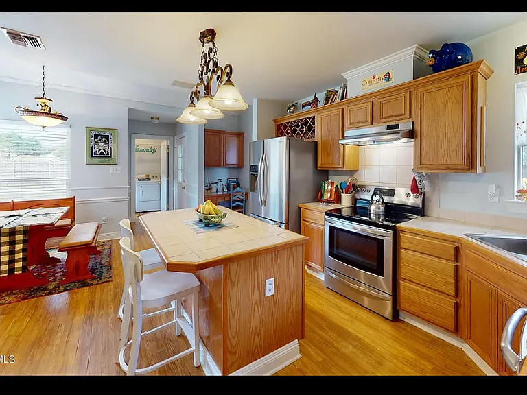 152 Mayo Blvd — Photo 6