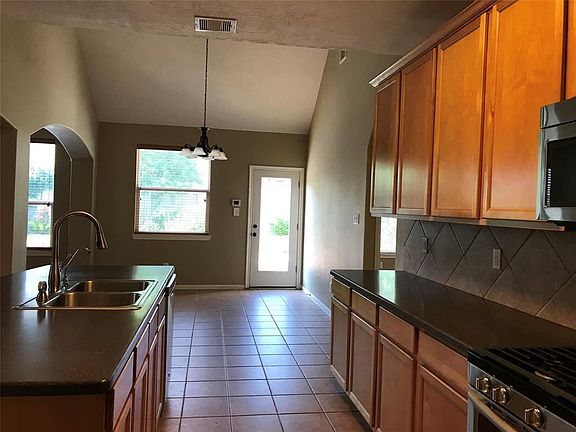 3rd image of 11718 Briar Canyon Ct