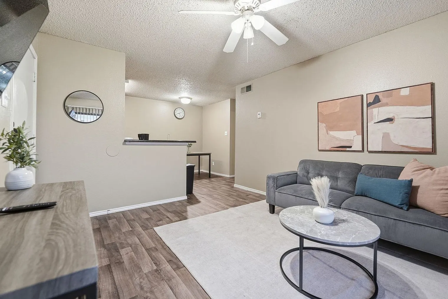 1 bed, 1.0 bath, 6210 sqft, $981 — Photo 3