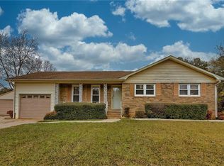 113 Chestnut Dr, Belton, SC 29627
