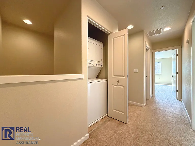 7951 NE Caitlin St — Photo 18
