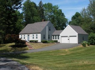 9 Stanhope Pl, East Greenbush, NY 12061