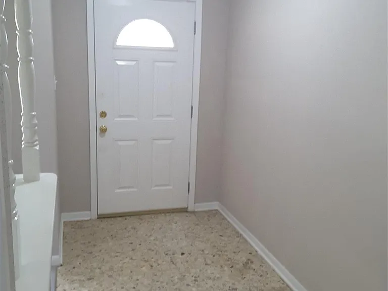 18521 Railroad Ave — Photo 5