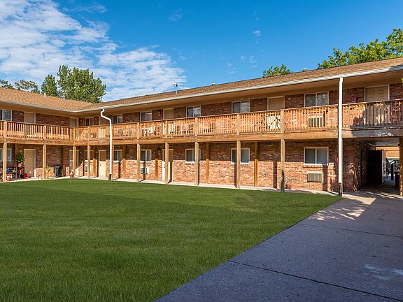 3rd image of 907 E 39th St #217
