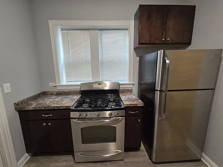 8117 S Drexel Ave #2 — Photo 23