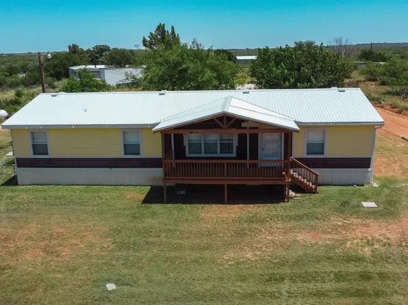 35 Rangeview Rd, Spur, TX 79370
