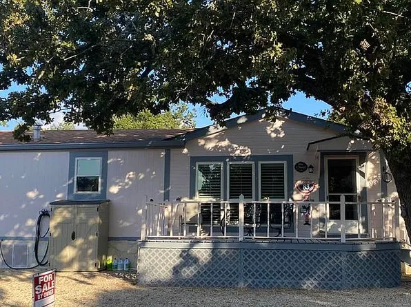 83 Apache Dr, Kerrville, TX 78028