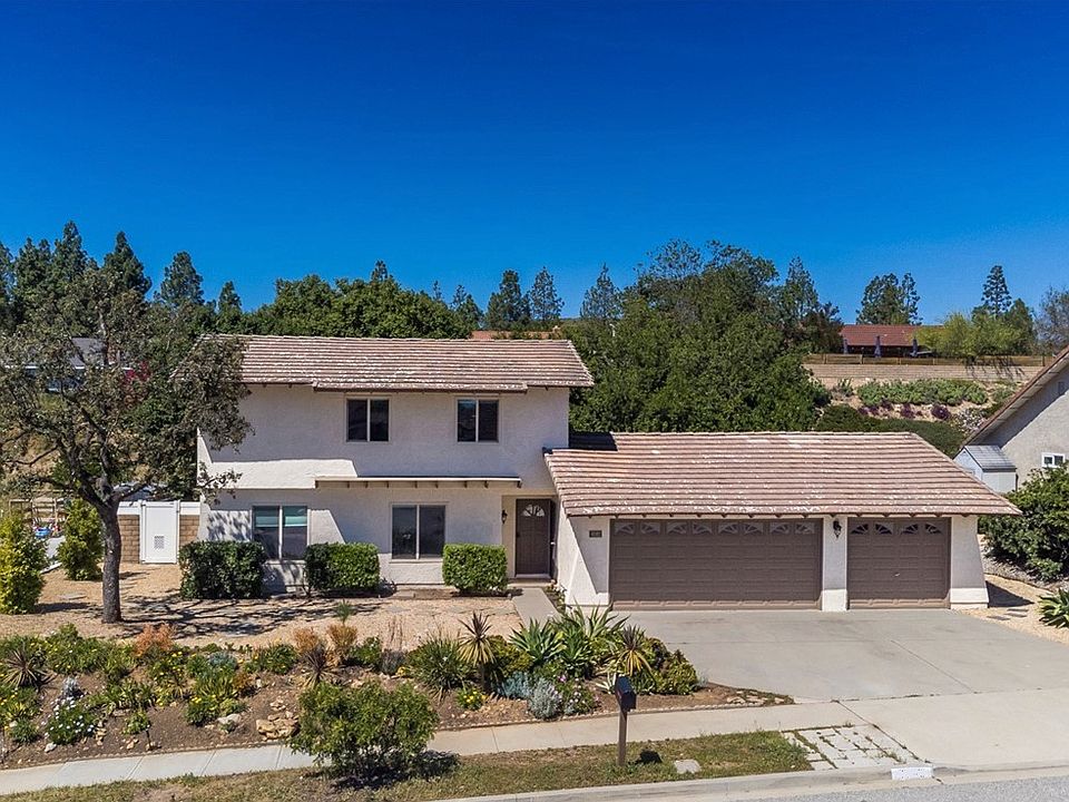 1st image of 3085 Frontier Ave