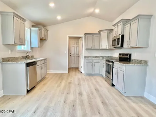 1202 Primrose Ln, Panama City, FL 32404