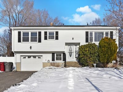 159 Meadow Lark Rd, Naugatuck, CT, 06770