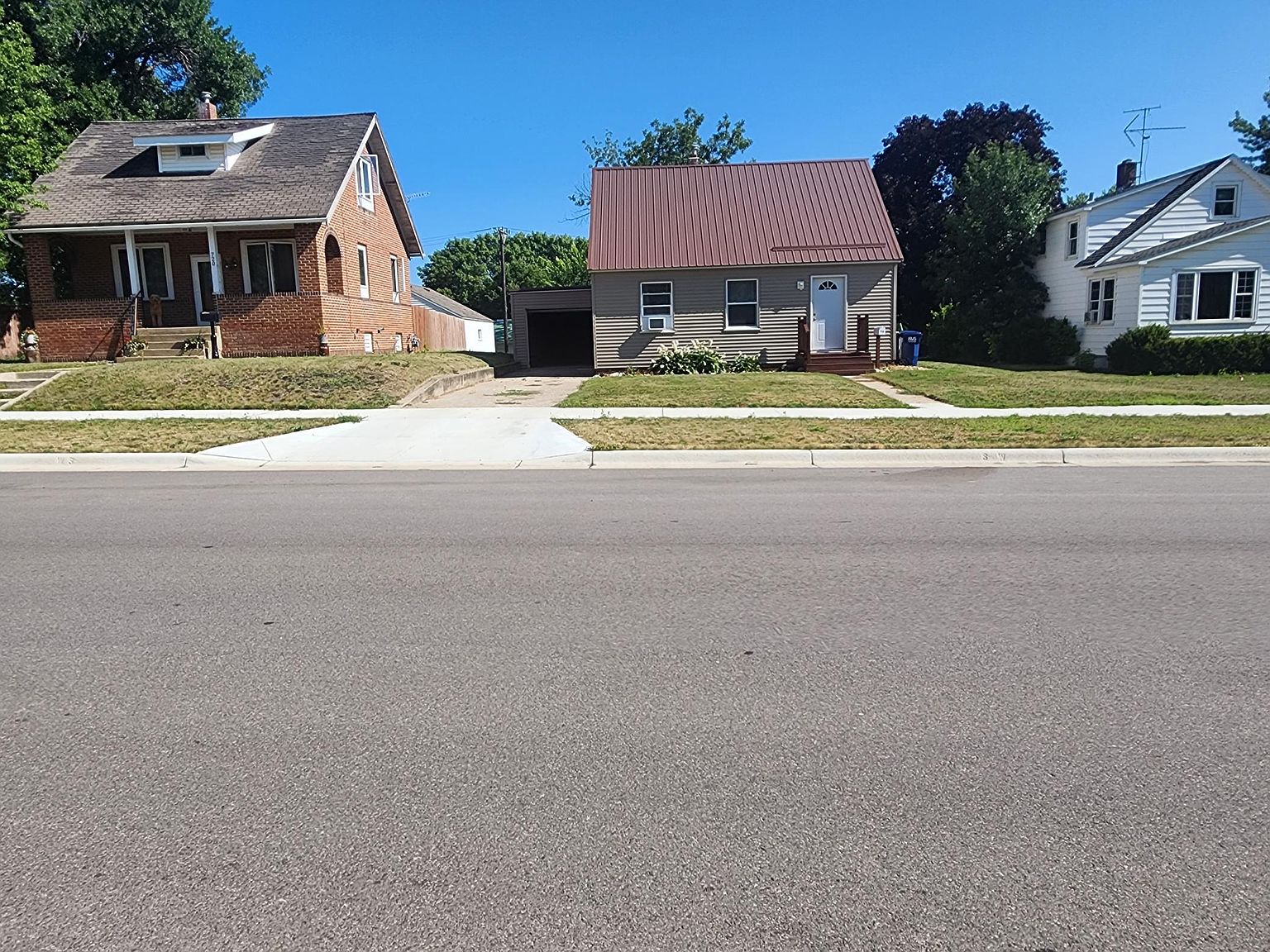 716 W Central St, Springfield, MN 56087 Zillow