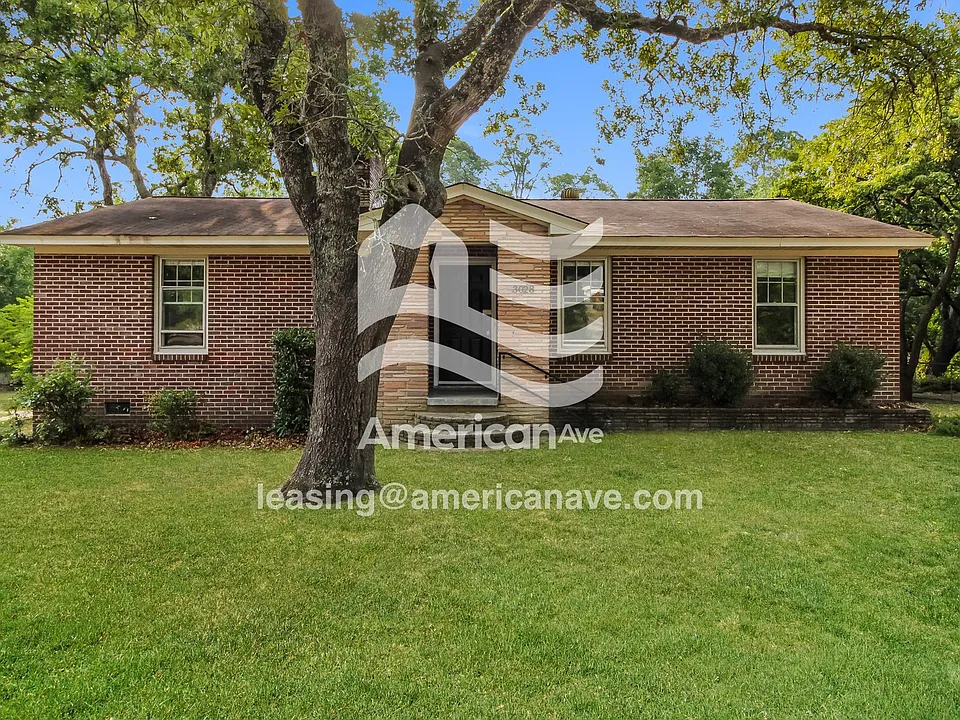 3028 Dennis Dr
