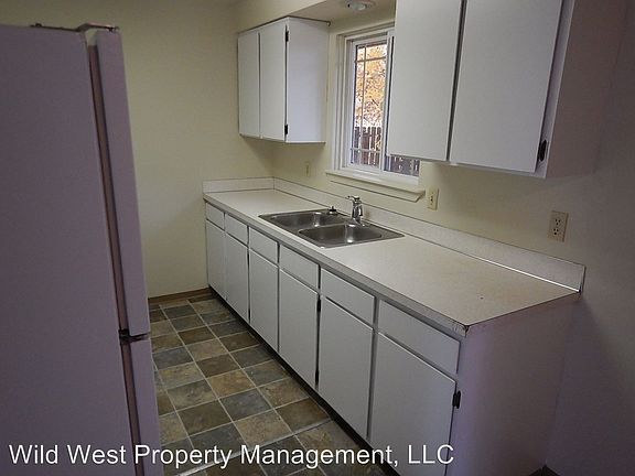 5th image of 687 SE Knight St