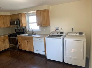 498 Chestnut St, Ridgefield, NJ 07657