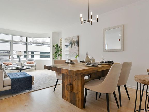 4th image of 403 Main St APT 516N