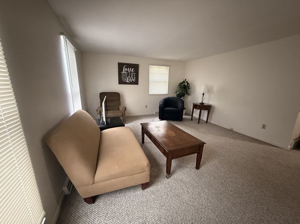 4875 Main St APT 2
