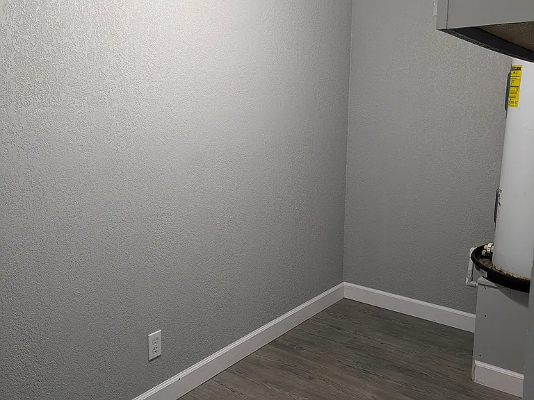 729 E Poinsettia Ave — Photo 11