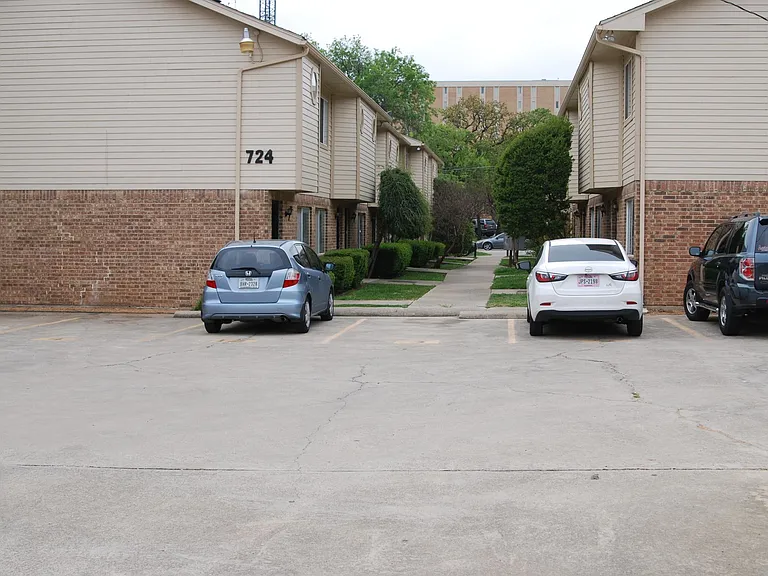 2 parking spaces per unit
