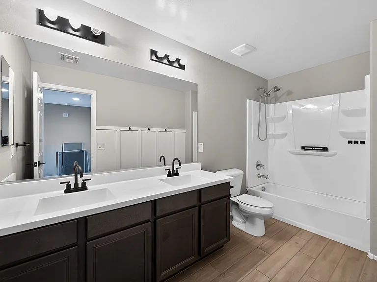 18040 W Louise Dr — Photo 14