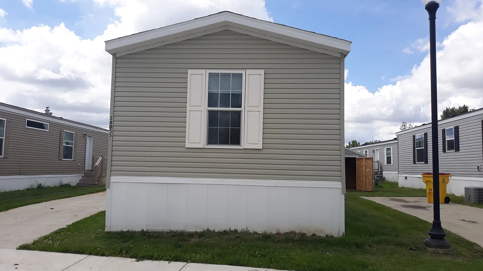 38055 Pardo photo 1