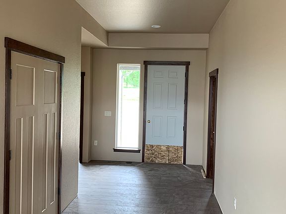 5th image of 468 S Mary Ave