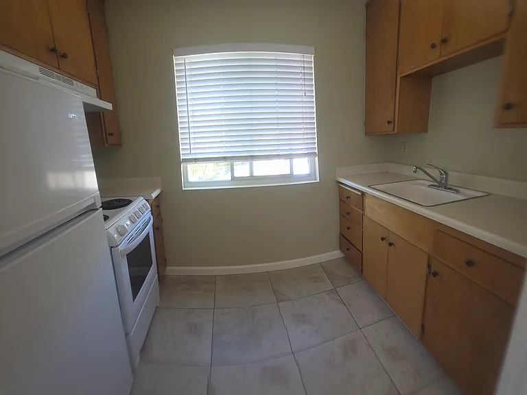 415 S 8th St #6 — Photo 11