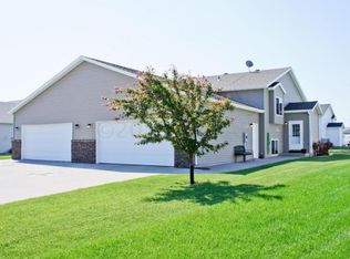 817 Woodbridge Cir, Dilworth, MN 56529