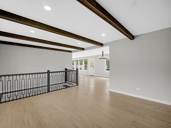5th image of 85 Larch Rd