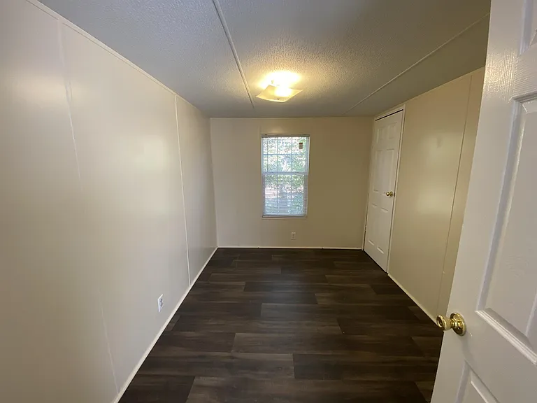 1709 Brown Place Dr — Photo 4