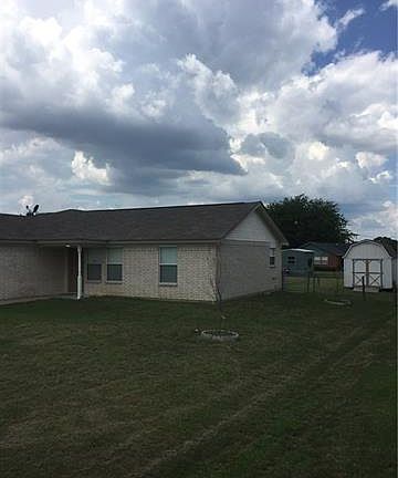 4th image of 3107 Shady Ln