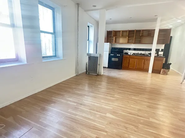 560 Lincoln Pl APT A, Brooklyn, NY 11238