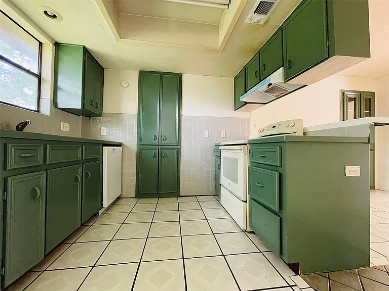 7402 Geneva Dr #B — Photo 11