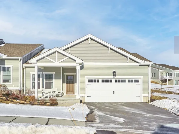 29 Clearview Ter #29, Millbury, MA 01527