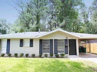 60 Southern Oaks Dr, Little Rock, AR 72209