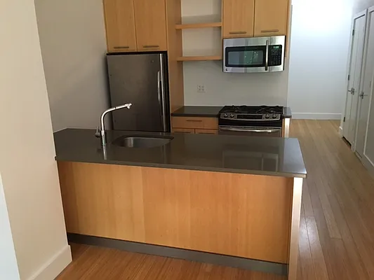 Rented by Premier Metro Realty Corp | media 26