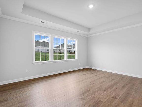 Roselyn Garland II 7