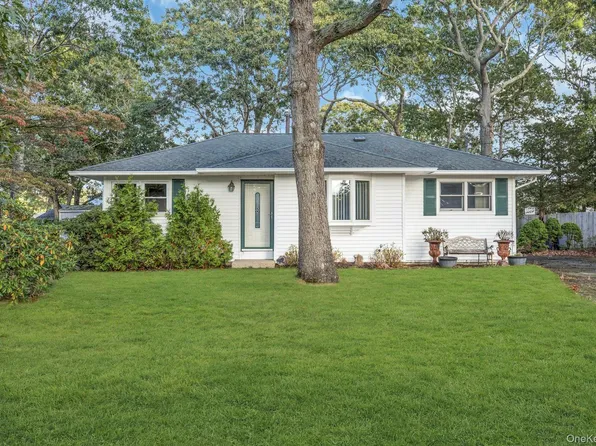 130 Sylvan Avenue, Flanders, NY 11901