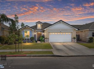 11621 Morgan Hill Dr, Bakersfield, CA 93312