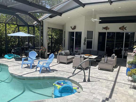3rd image of 8554 Belfry Pl