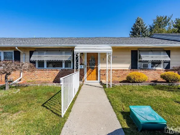 7 Ohio Ct, Matawan, NJ 07747