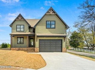 102 Vintage Ct #1R, Maryville, TN 37801