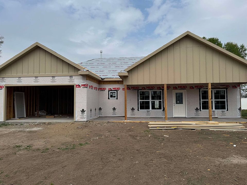 1st image of 434 Saturn Ave