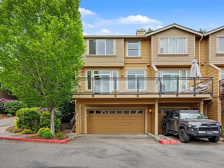 23300 SE Black Nugget Rd #M1 — Photo 2