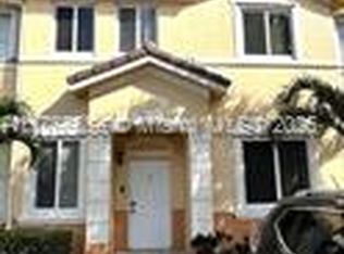 6980 NW 177th St, Hialeah, FL 33015