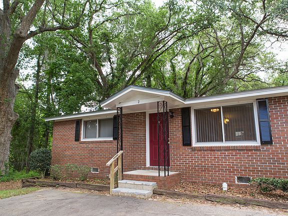 3rd image of 1547 Coombs Dr #2