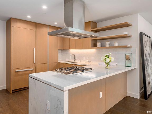 4th image of 488 Folsom St #3606