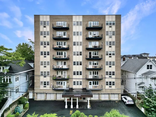 1070 Kennedy Blvd APT 1D, Bayonne, NJ 07002