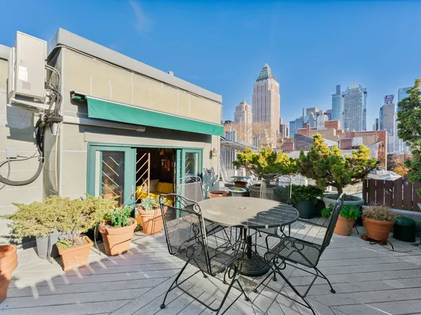 463 West 47th Street image 23 of 27