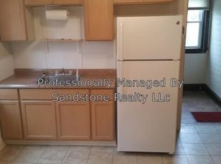 4464 W 51st St, Cleveland, OH