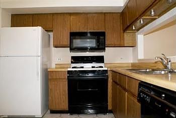 5th image of 313 Grissom Ct